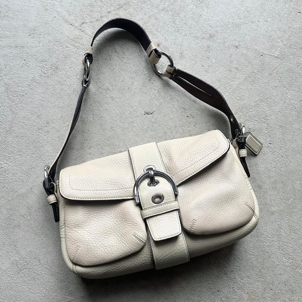 Vintage Y2K Coach Cream Square Soho Leather Shoulder Bag